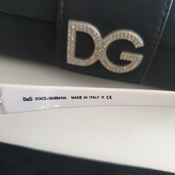 D&G Sunglasses with Gemstones come with Case - Picture 6 of 6